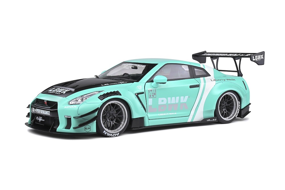 Solido 1/18 Nissan GTR R35 w/Liberty Walk Kit 2020 Green